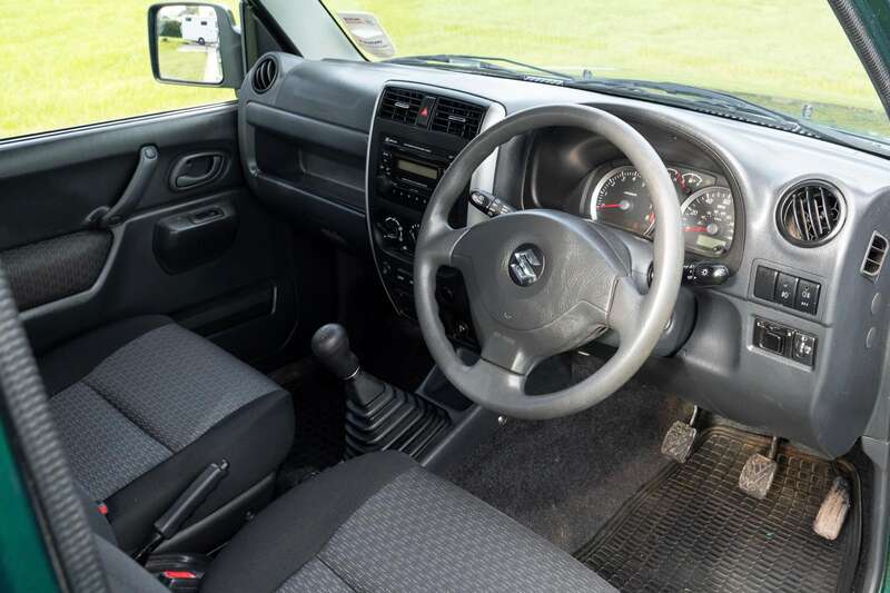 Used Suzuki Jimny 2007 for sale - 76372157: Photo 2