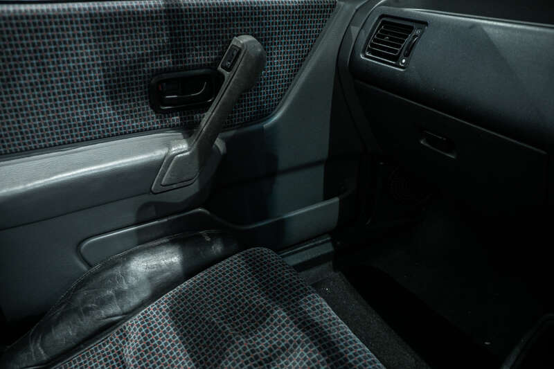 Used Ford Escort for sale - 77769819: Photo 23