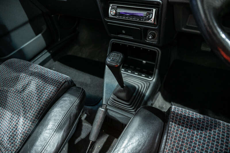 Used Ford Escort for sale - 77769819: Photo 24