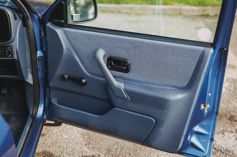 Used Ford Escort for sale - 76296580: Photo 23