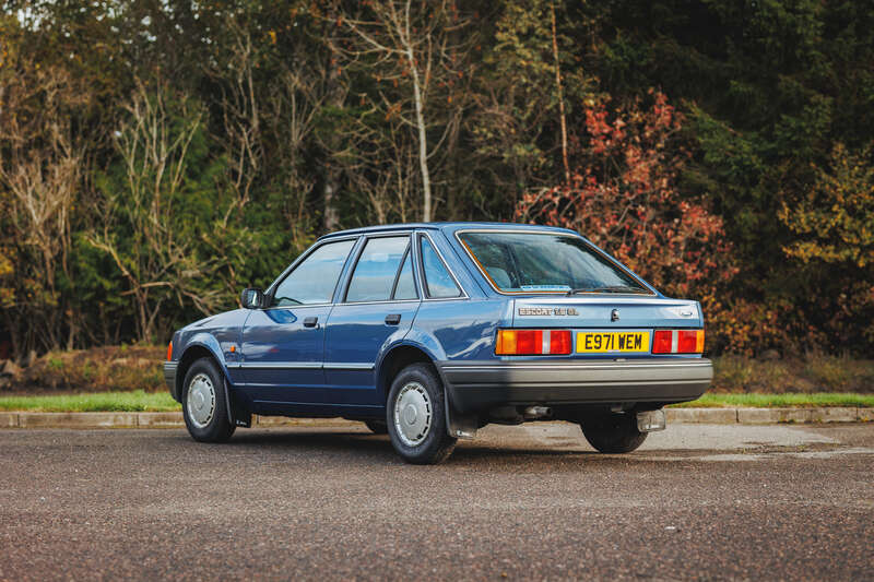 Used Ford Escort for sale - 76296580: Photo 4