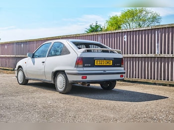Used Vauxhall Astra 1988 for sale - 75034128: Photo