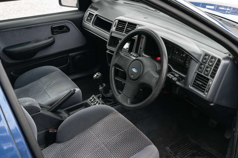 Used Ford Sierra for sale - 76296605: Photo 2