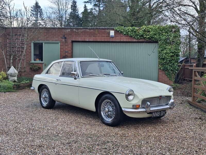 Used MG MGB GT 1969 for sale - 77550805: Photo 1