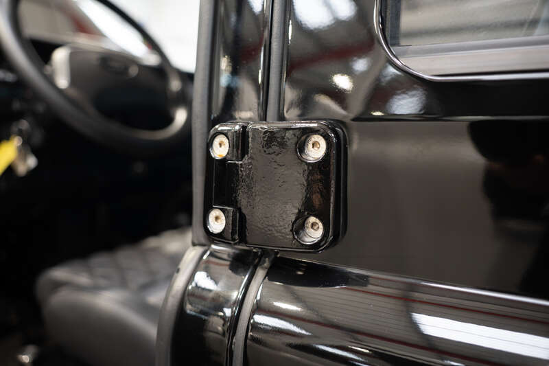 Used Land Rover Defender 110 for sale - 77724316: Photo 16