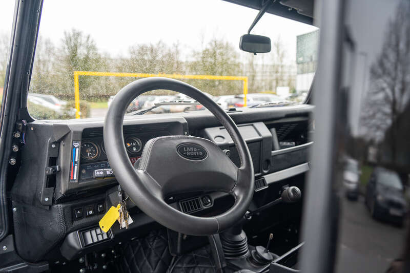 Used Land Rover Defender 110 for sale - 77724316: Photo 17