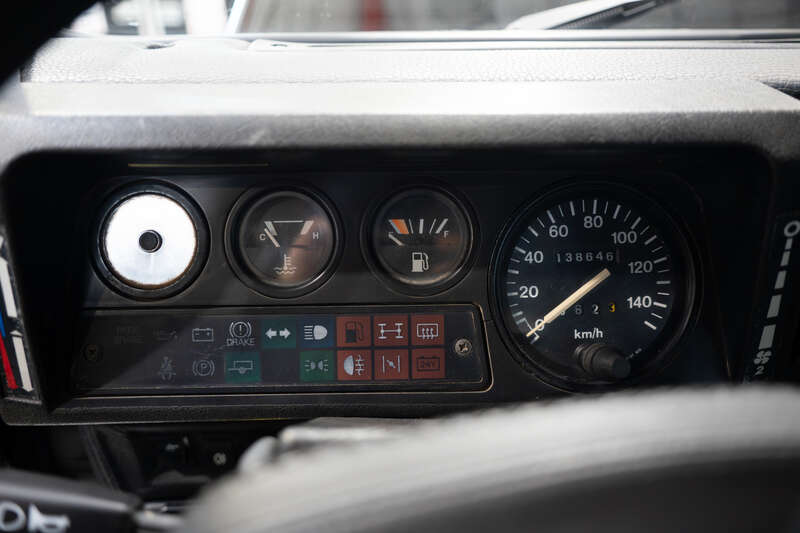 Used Land Rover Defender 110 for sale - 77724316: Photo 18