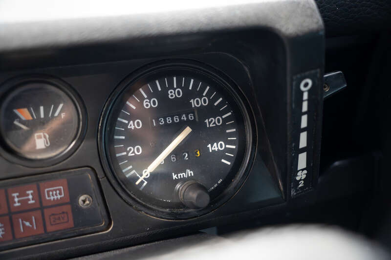 Used Land Rover Defender 110 for sale - 77724316: Photo 19