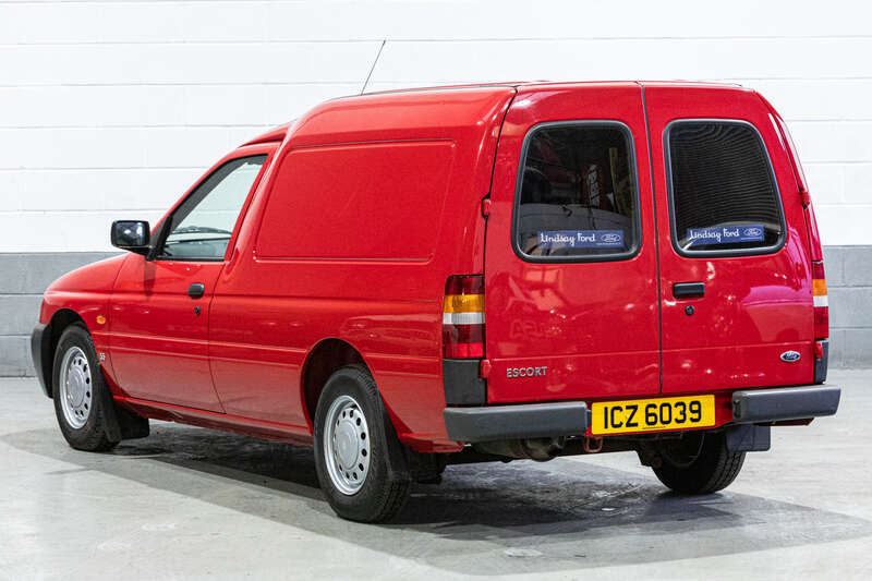 Used Ford Escort 2001 for sale - 77769807: Photo 13