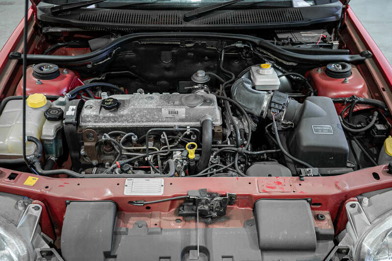 Used Ford Escort 2001 for sale - 77769807: Photo 3