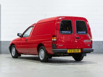 Used Ford Escort 2001 for sale - 77769807: Photo