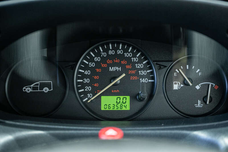 Used Ford Escort 2001 for sale - 77769807: Photo 8