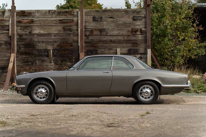 Used Jaguar XJC 1977 for sale - 76153930: Photo 11