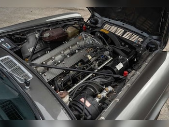 Used Jaguar XJC 1977 for sale - 76153930: Photo