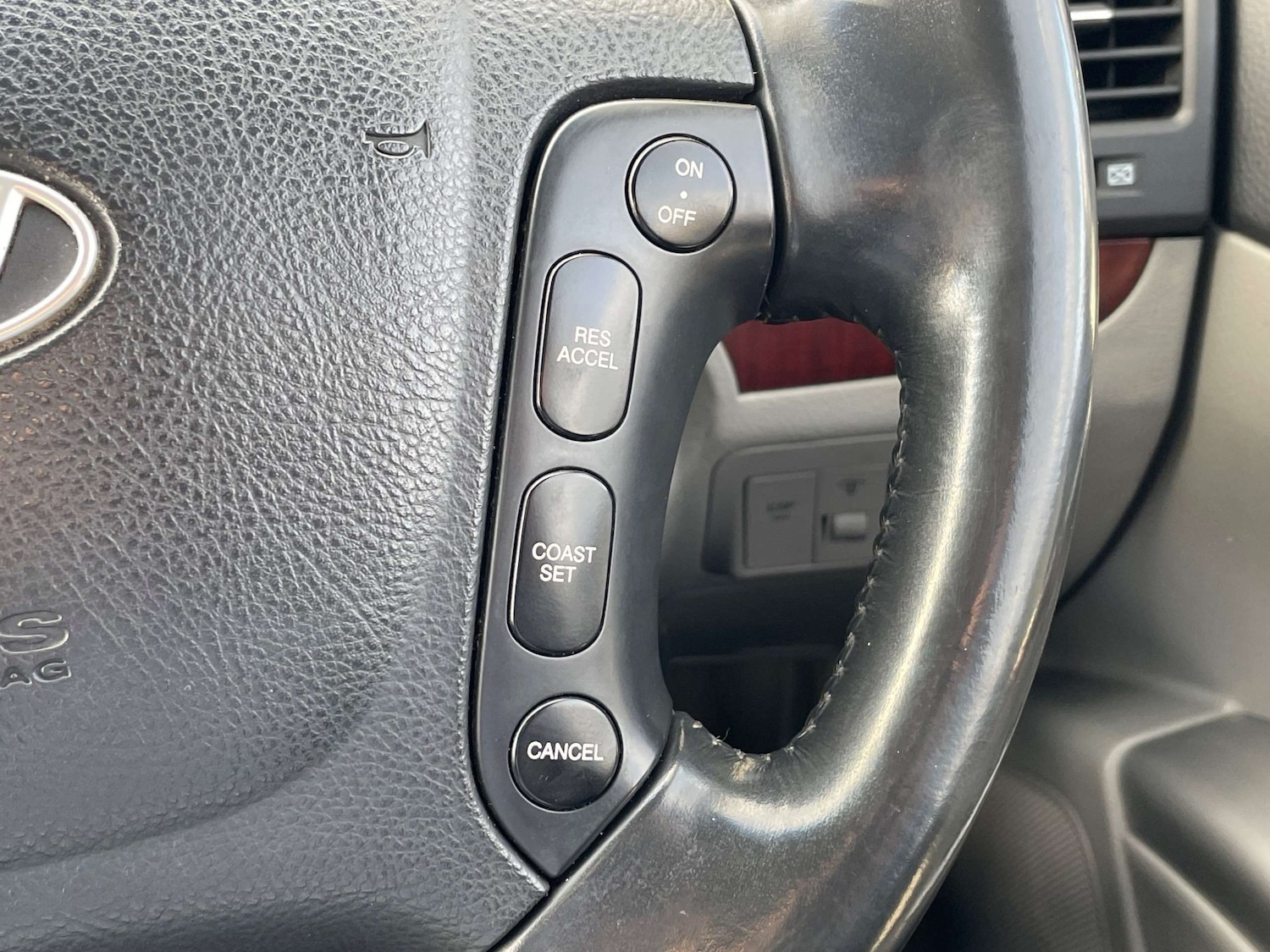 Used Hyundai Santa Fe 2007 for sale - 77172905: Photo 12