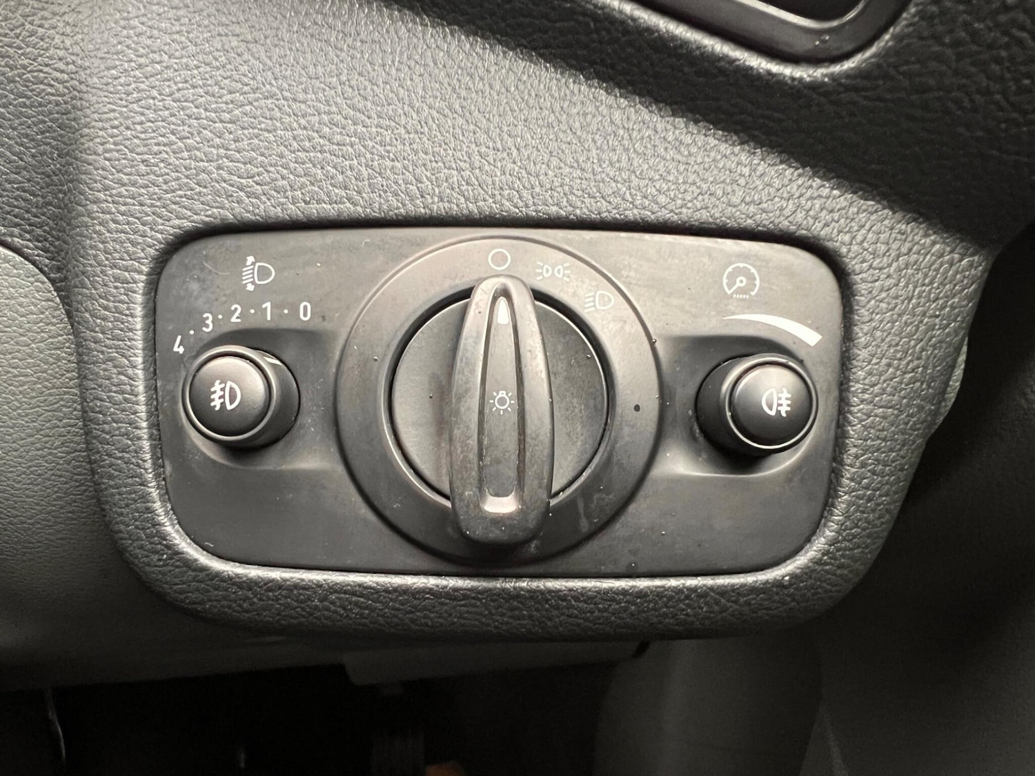 Used Ford C-Max 2011 for sale - 77708422: Photo 19