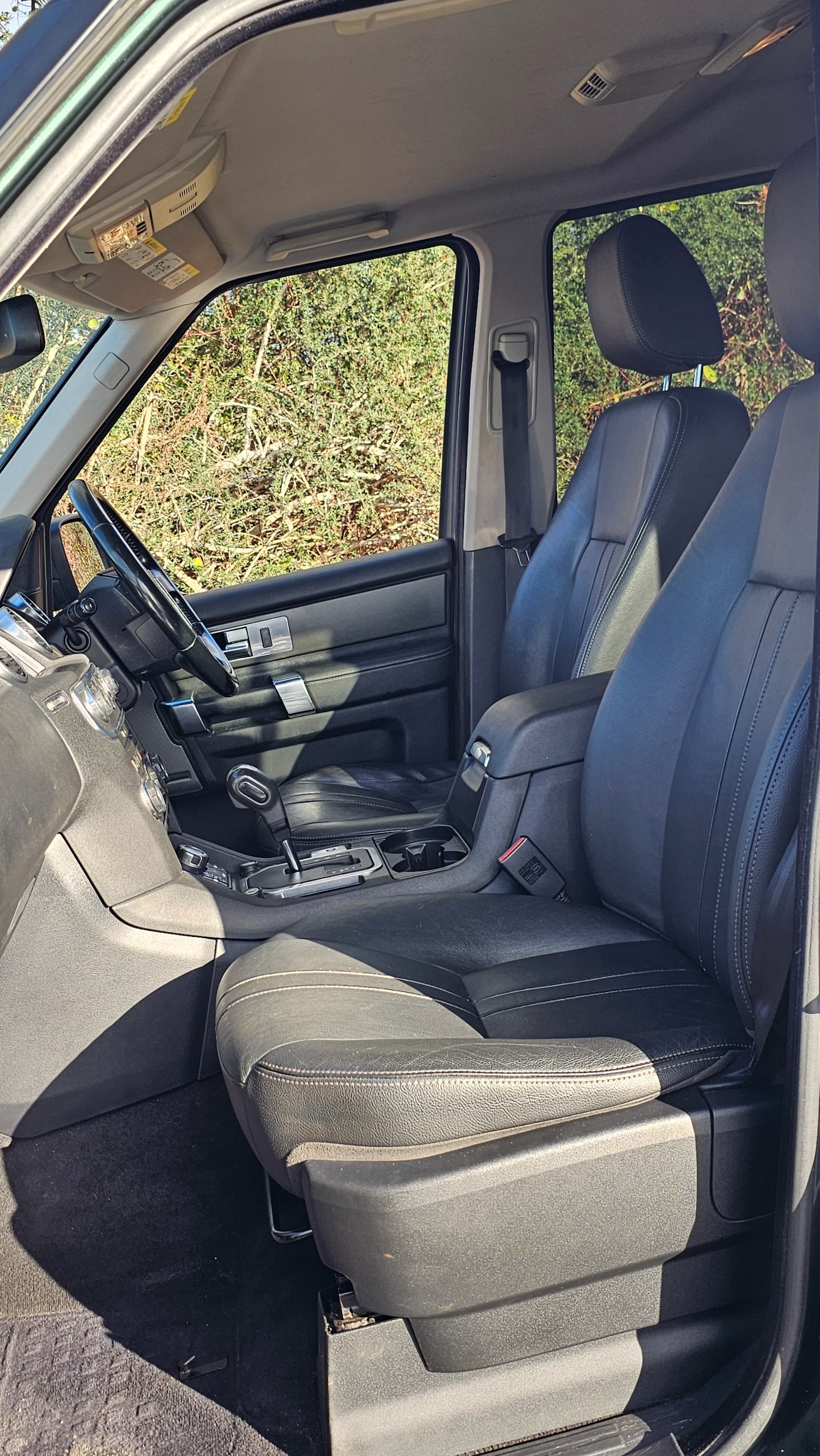 Used Land Rover Discovery 2011 for sale - 76618502: Photo 19