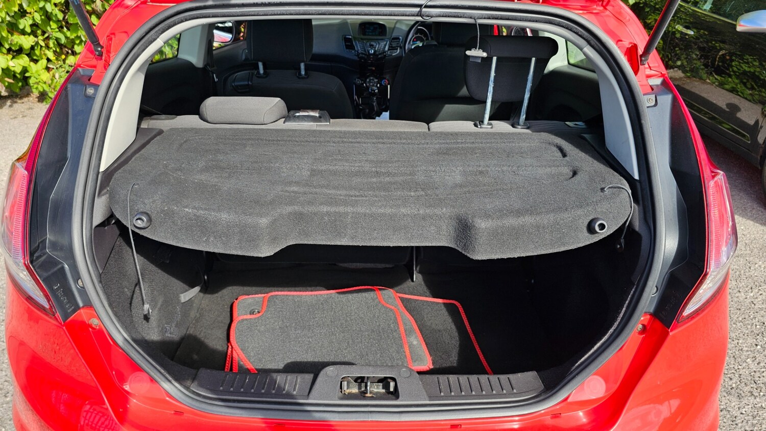 Used Ford Fiesta 2014 for sale - 76156939: Photo 12