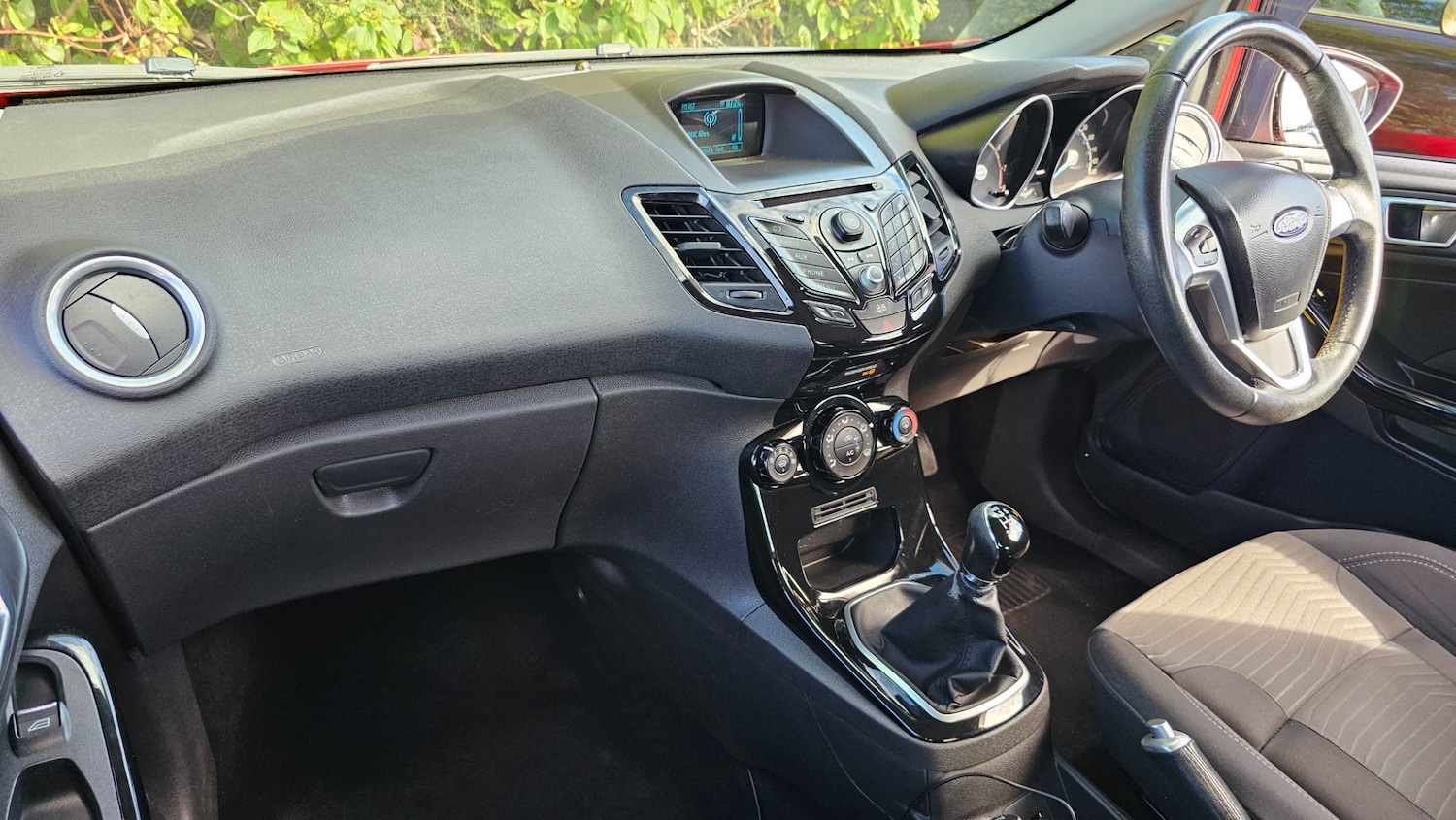 Used Ford Fiesta 2014 for sale - 76156939: Photo 15