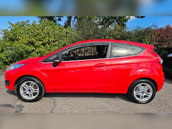 2014 (14) - 1.25 82 Zetec 3dr