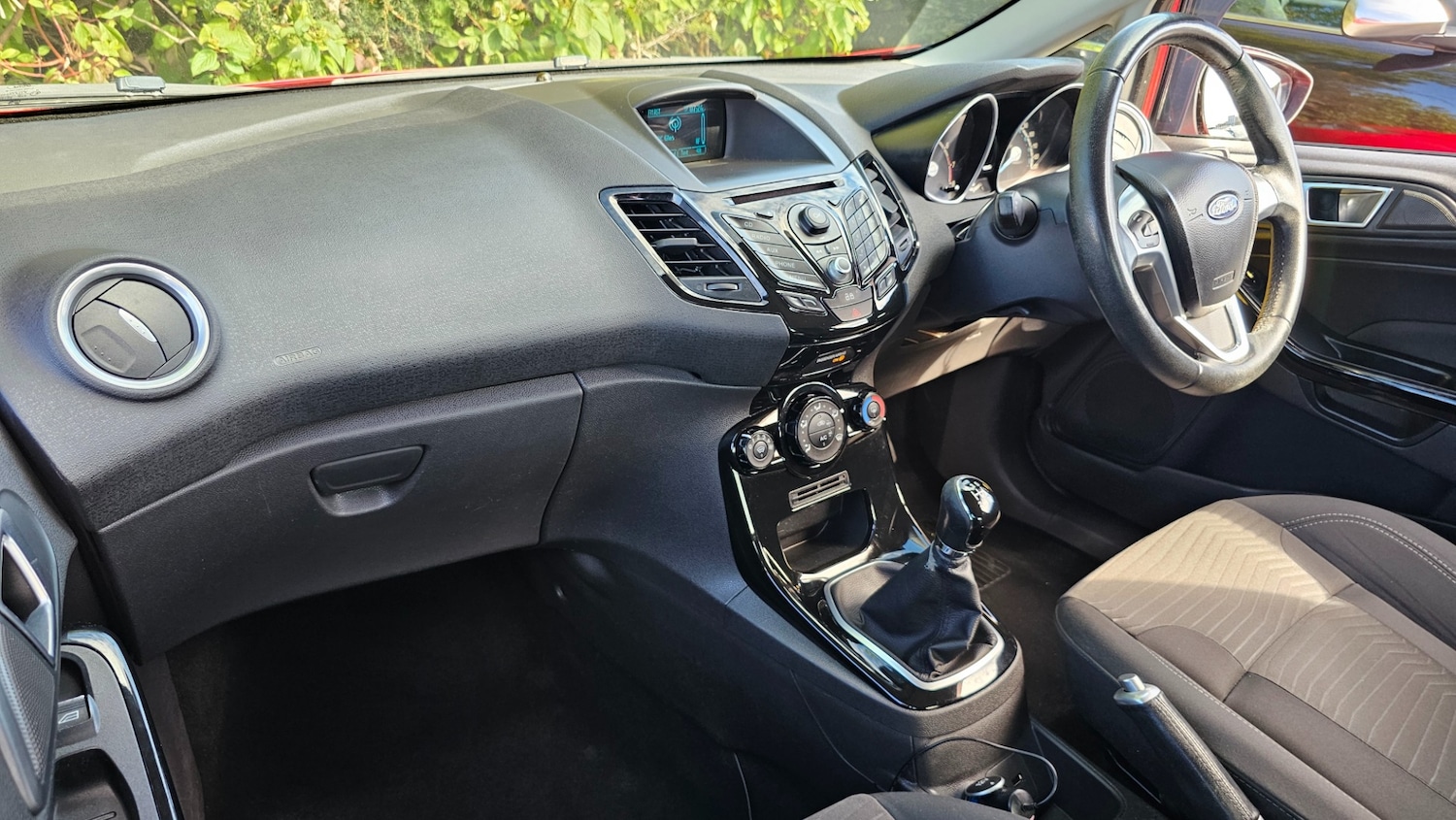 Used Ford Fiesta 2014 for sale - 76156939: Photo 3