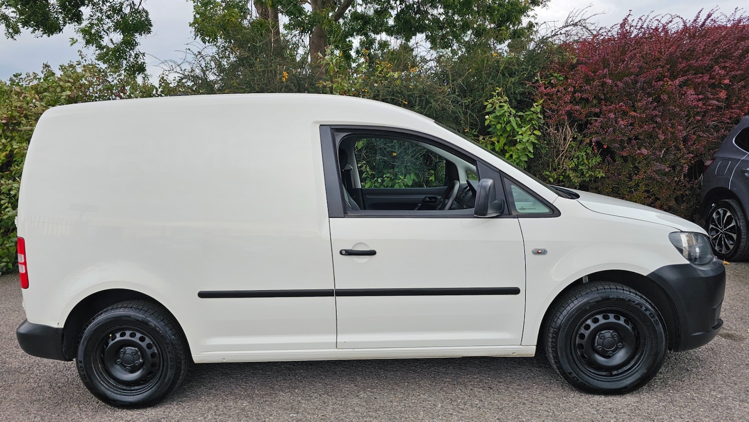 Used Volkswagen Caddy 2012 for sale - 76120466: Photo 1