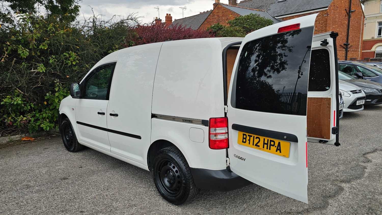 Used Volkswagen Caddy 2012 for sale - 76120466: Photo 5