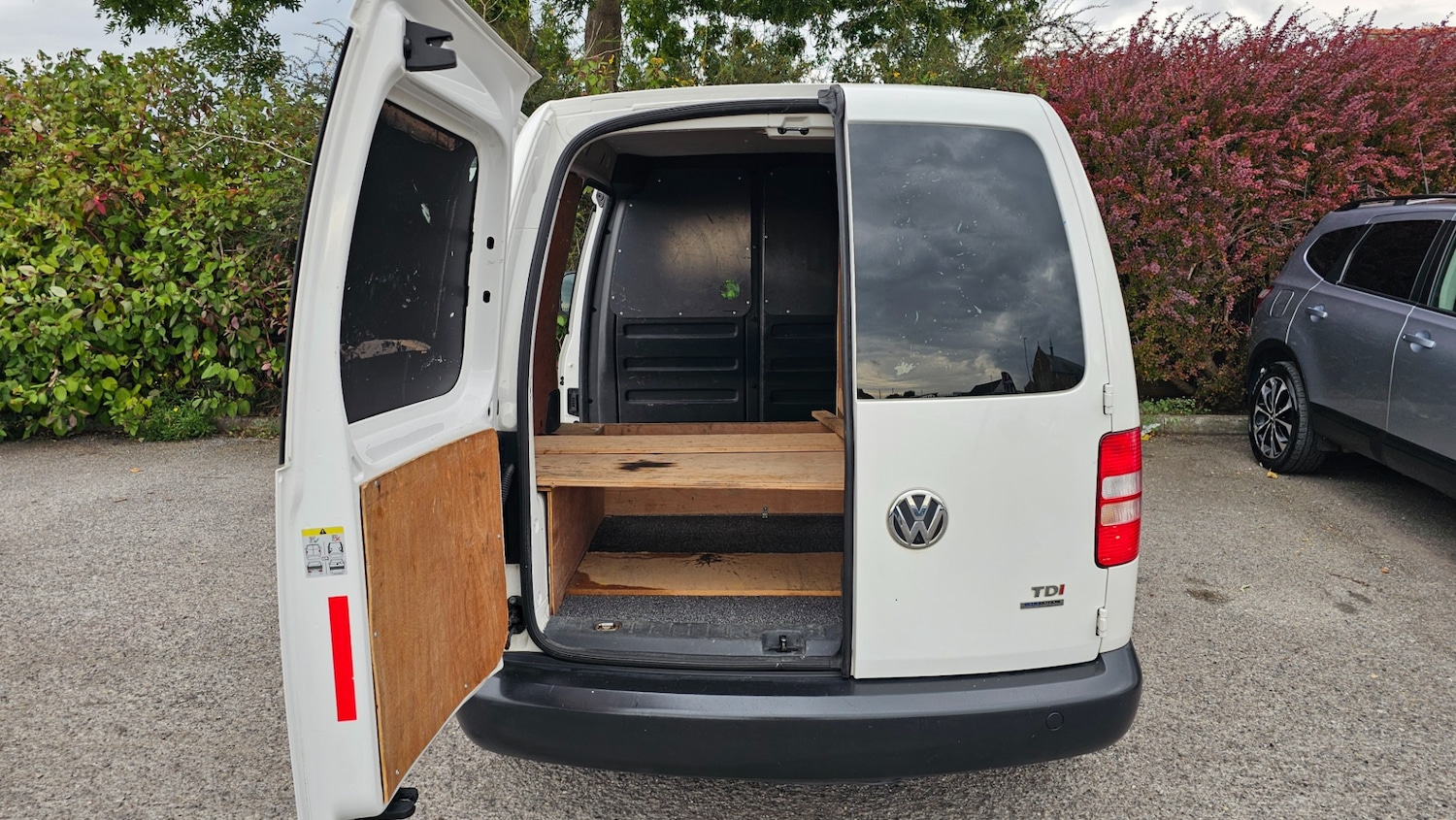 Used Volkswagen Caddy 2012 for sale - 76120466: Photo 6