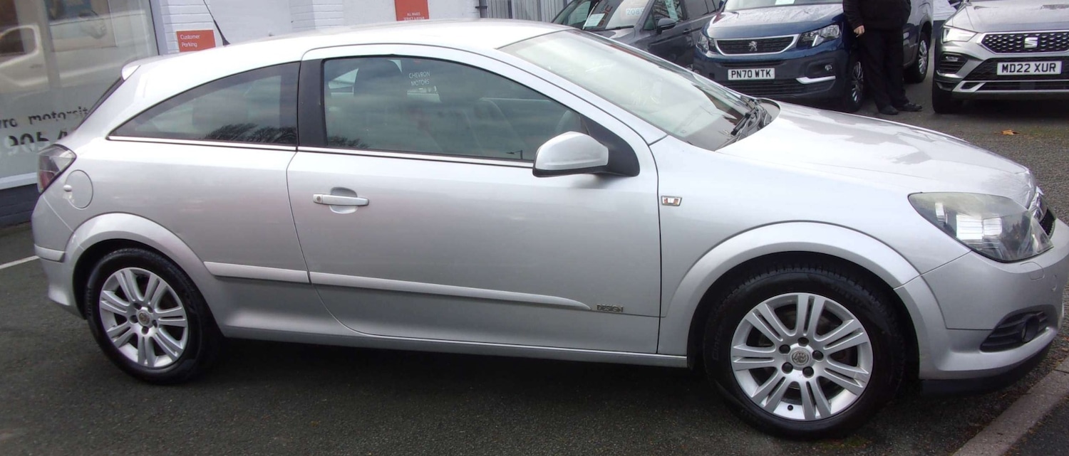Used Vauxhall Astra 2009 for sale - 76903789: Photo 1