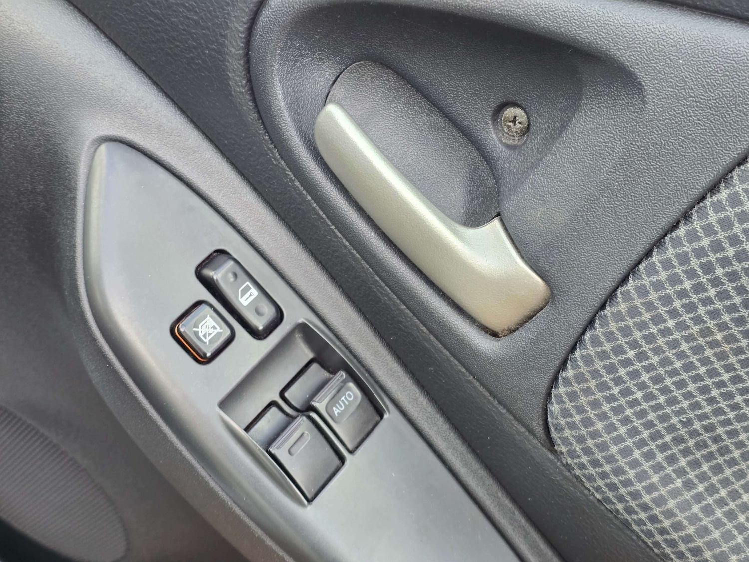 Used Toyota Yaris 2005 for sale - 77902034: Photo 25