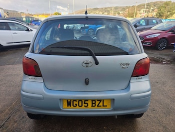 Used Toyota Yaris 2005 for sale - 77902034: Photo