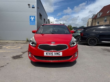Used Kia Carens 2015 for sale - 78880599: Photo
