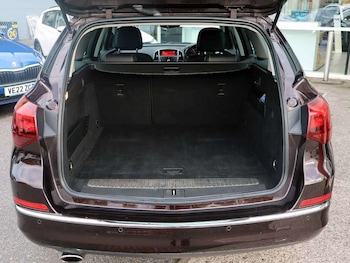 Used Vauxhall Astra 2013 for sale - 76197755: Photo