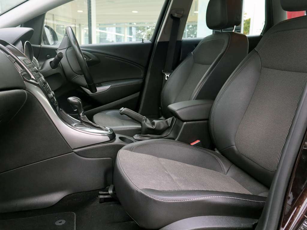 Used Vauxhall Astra 2013 for sale - 76197755: Photo 6