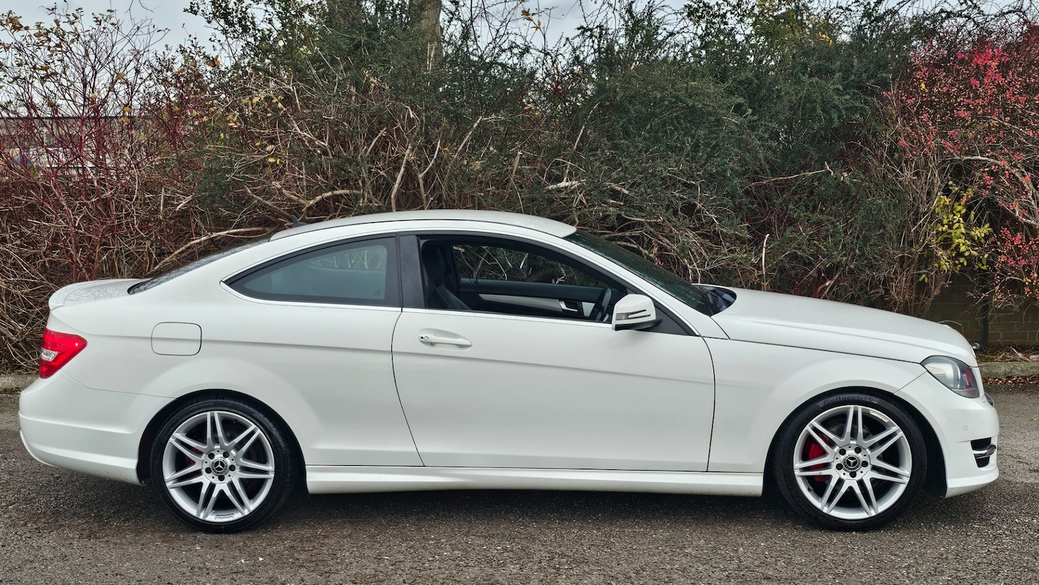 Used Mercedes-Benz C Class 2012 for sale - 76845056: Photo 1