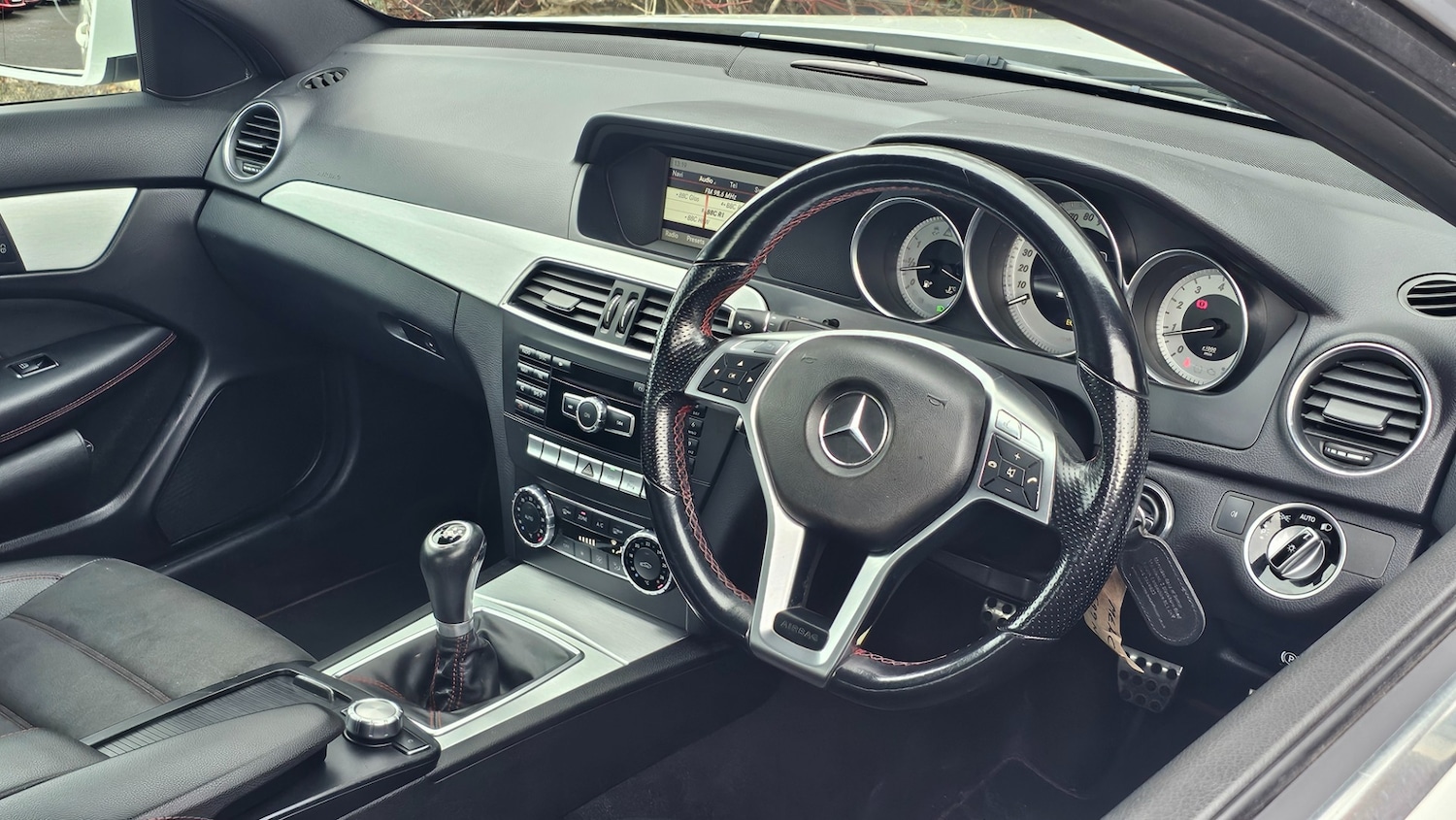 Used Mercedes-Benz C Class 2012 for sale - 76845056: Photo 15