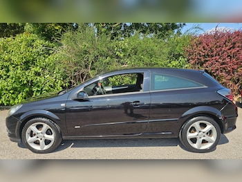 Vauxhall - Astra