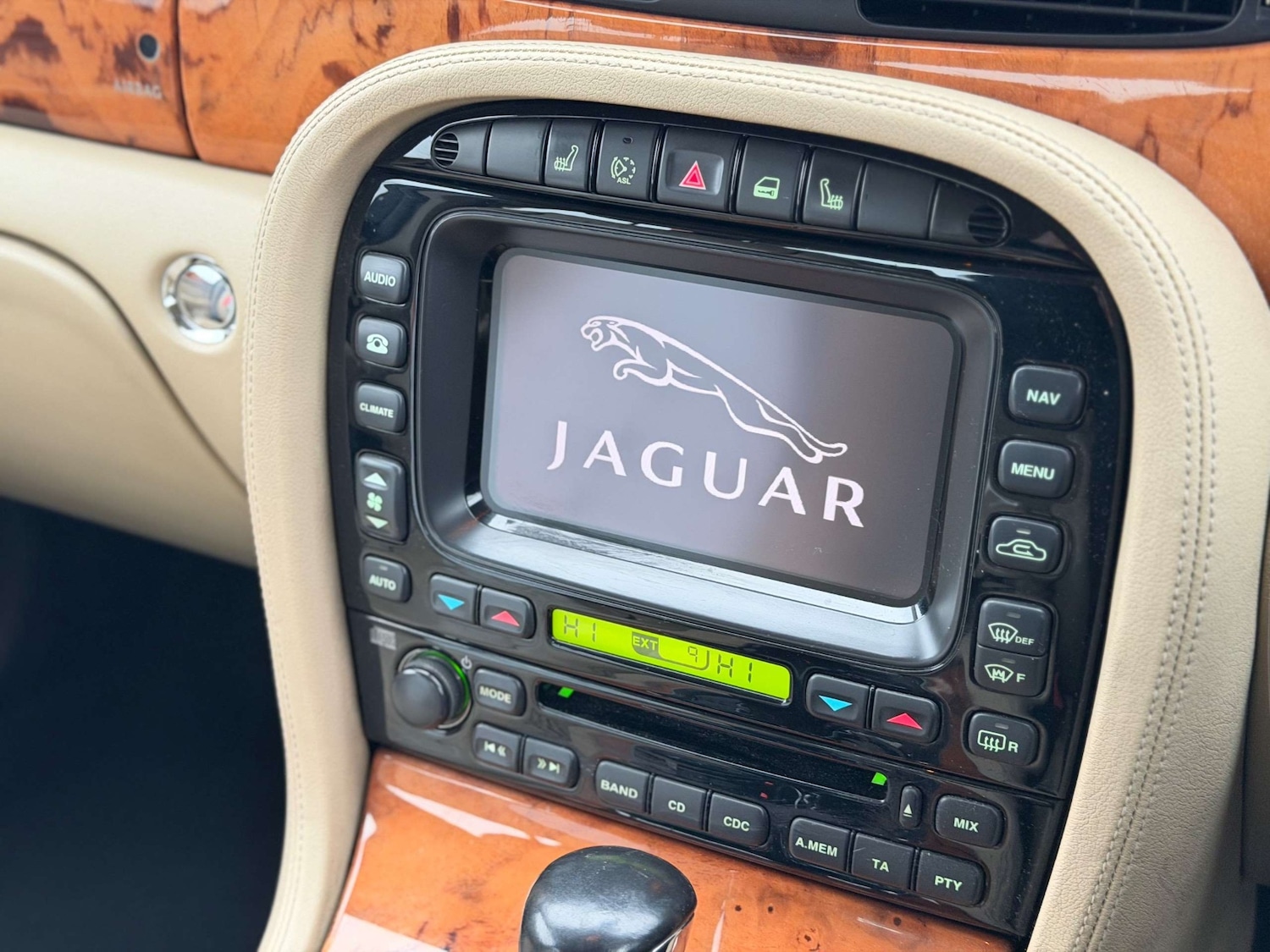 Used Jaguar XJ 2008 for sale - 77708521: Photo 23