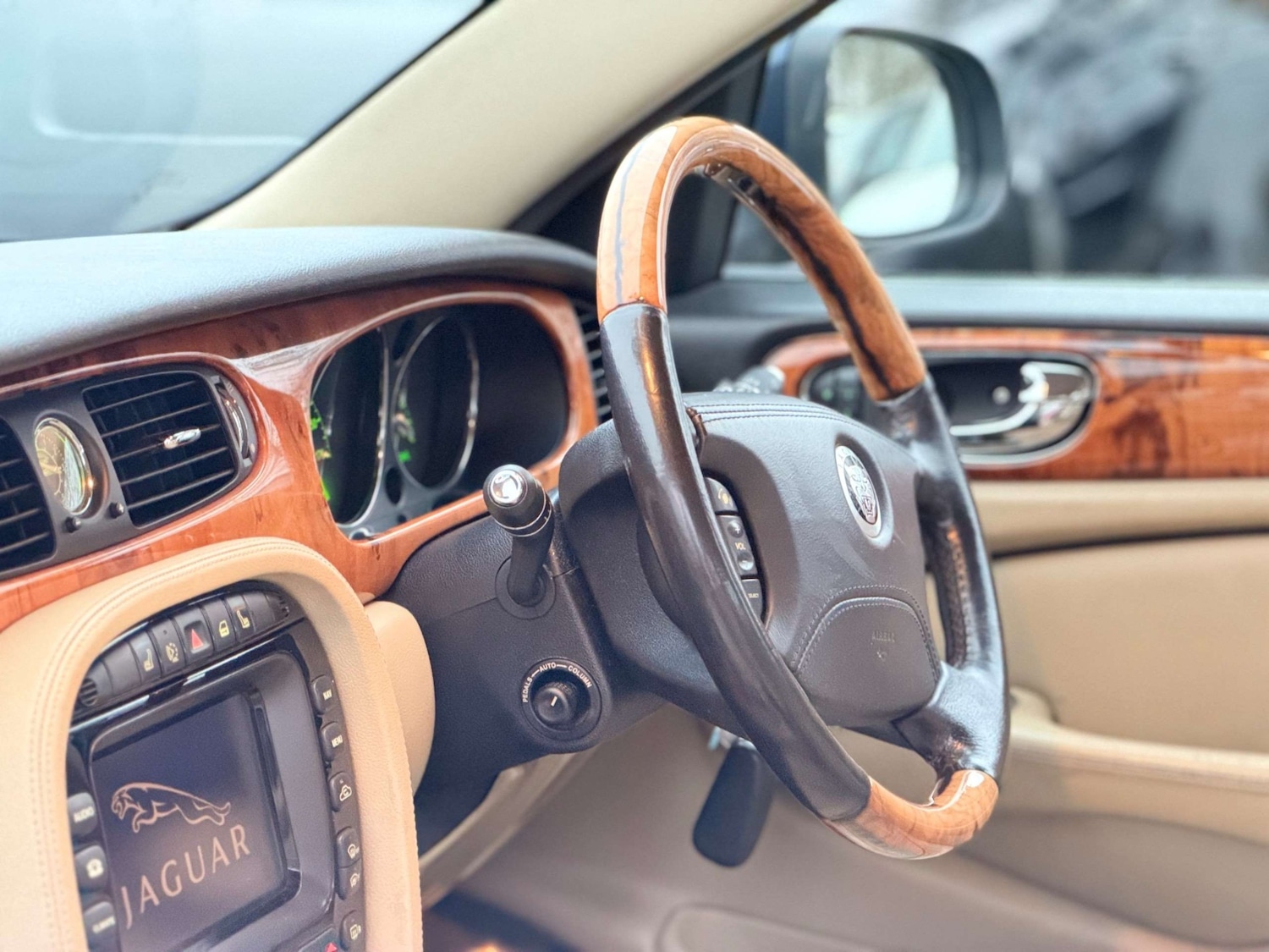 Used Jaguar XJ 2008 for sale - 77708521: Photo 39