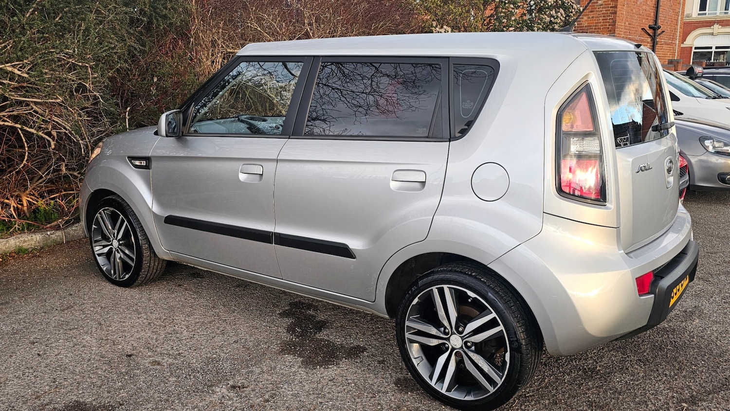 Used Kia Soul 2009 for sale - 77099915: Photo 5