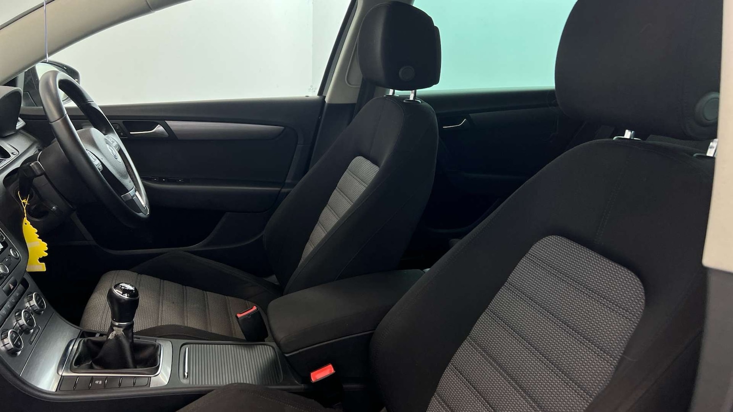 Used Volkswagen Passat 2013 for sale - 76082891: Photo 11