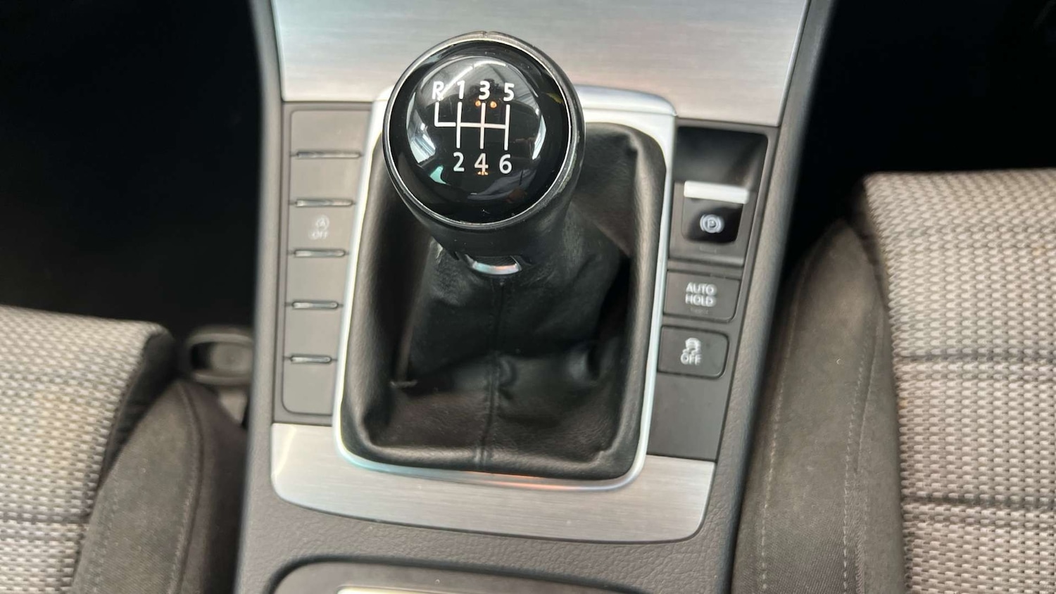 Used Volkswagen Passat 2013 for sale - 76082891: Photo 14