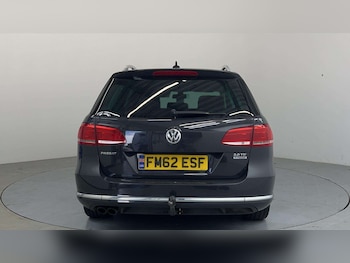 Used Volkswagen Passat 2013 for sale - 76082891: Photo 4