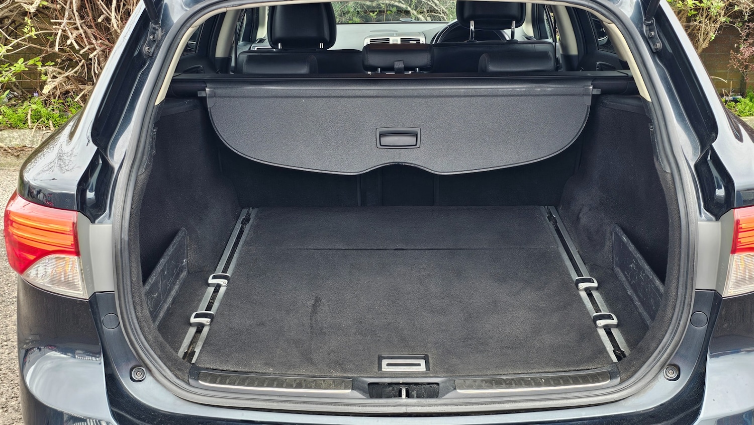 Used Toyota Avensis 2012 for sale - 78022903: Photo 11