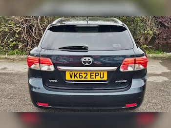 Used Toyota Avensis 2012 for sale - 78022903: Photo