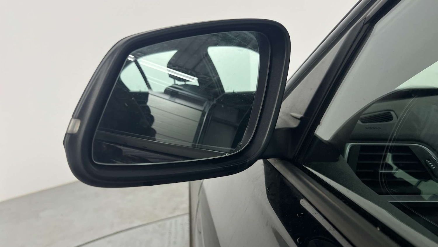 Used BMW 3 Series 2016 for sale - 77996332: Photo 26