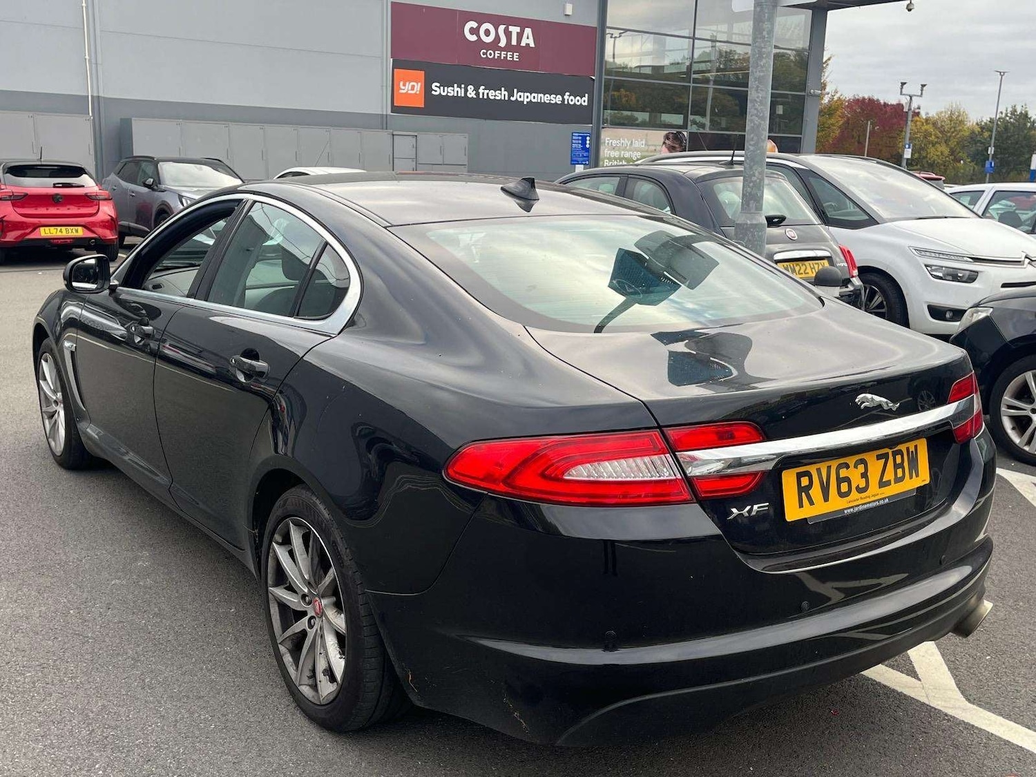 Used Jaguar XF 2013 for sale - 76547620: Photo 2