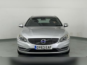 Used Volvo V60 2013 for sale - 76237370: Photo 4
