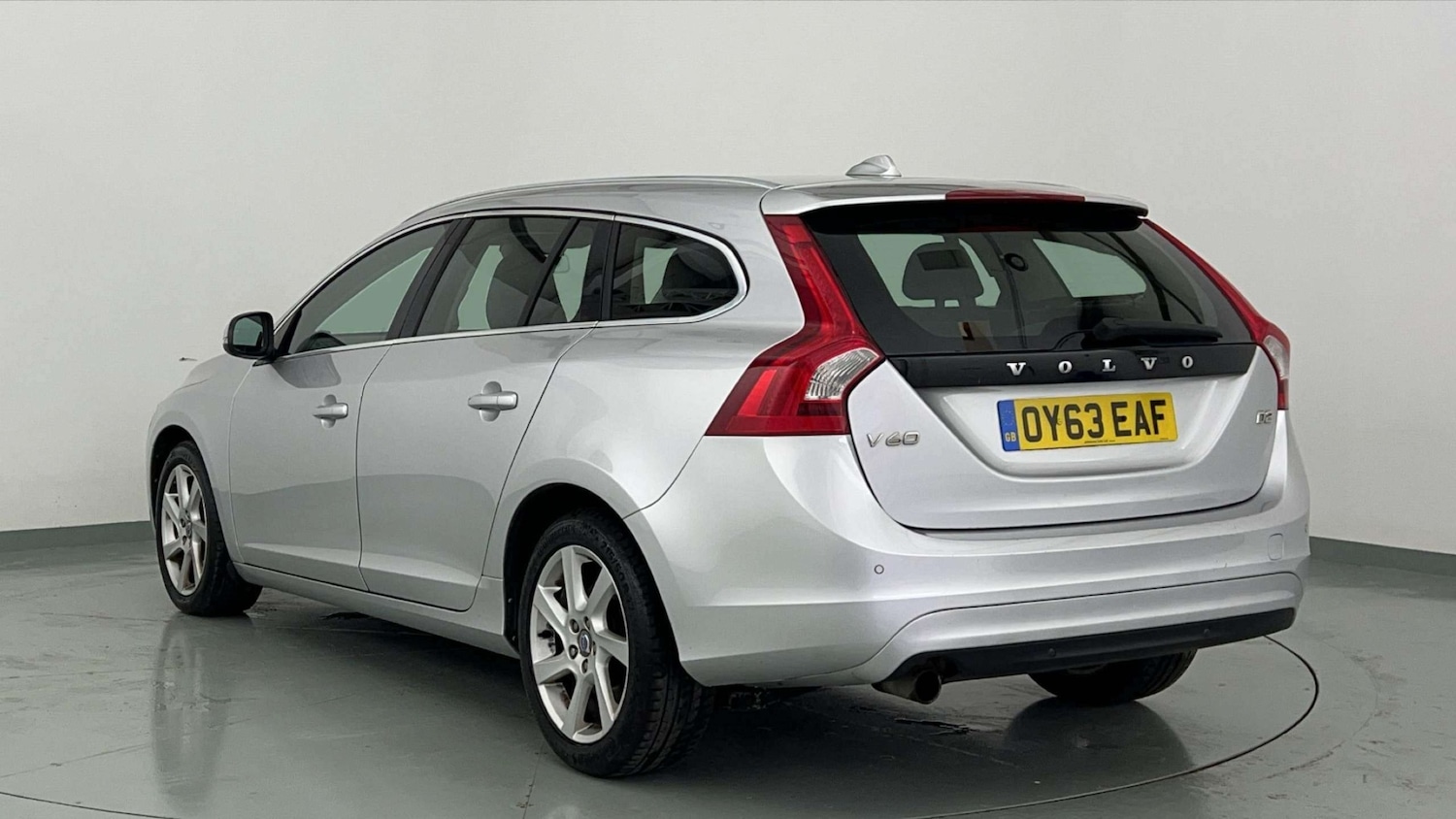 Used Volvo V60 2013 for sale - 76237370: Photo 6