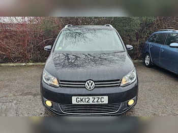 Used Volkswagen Touran 2012 for sale - 76951462: Photo